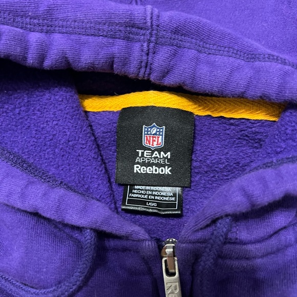 Minnesota Vikings Zip Up Hoodie - Picture 4 of 4
